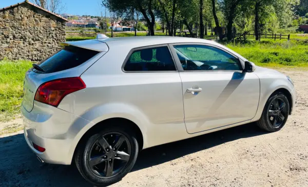 Kia Ceed Outro 3
