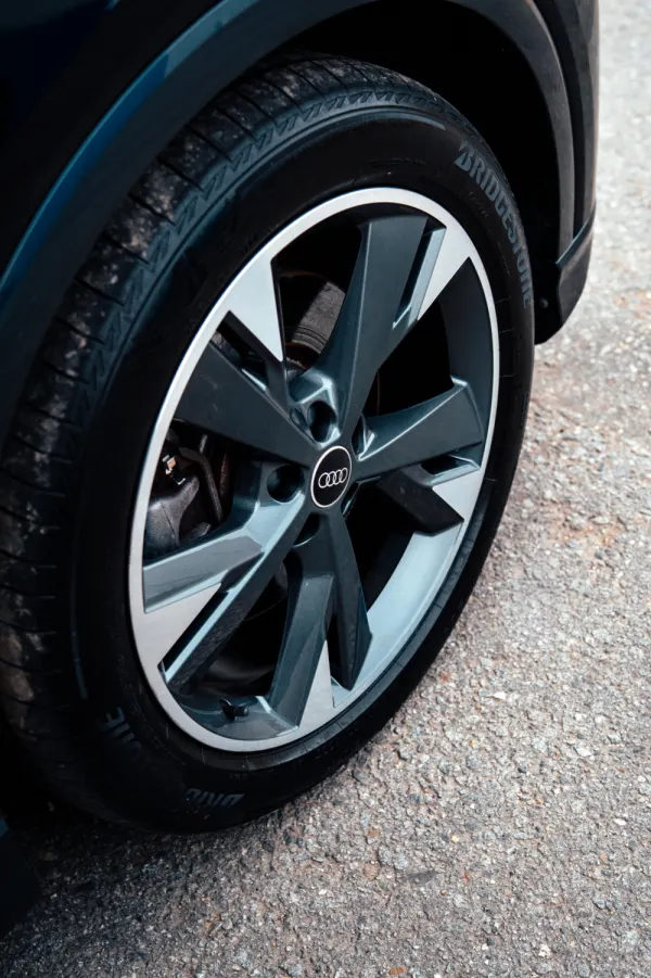 Audi Q4 e-tron 45 quattro 82 kWh 12