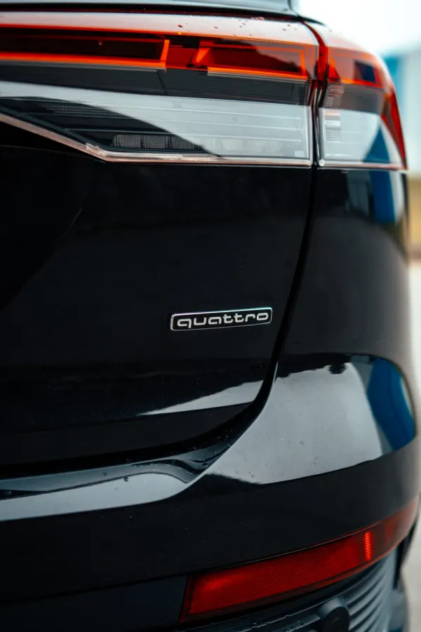 Audi Q4 e-tron 45 quattro 82 kWh 14