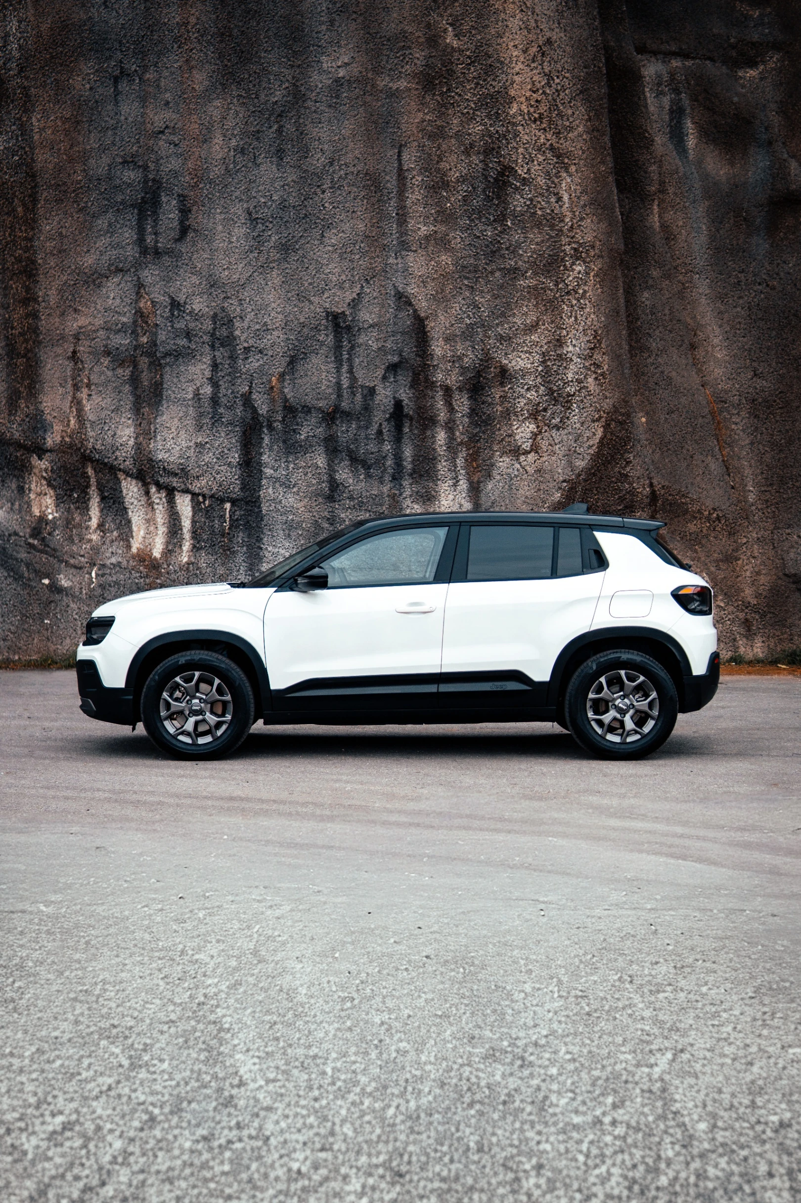 Jeep Avenger 54 kWh Longitude 23