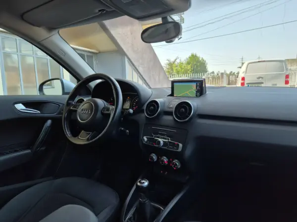 Audi A1 Sportback 1.4 TDI Design 17