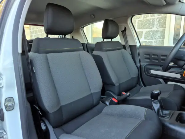 Citroën C3 Pure Tech S&S Live 9