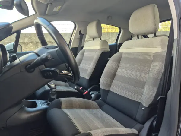 Citroën C3 1.2 PureTech Shine 17