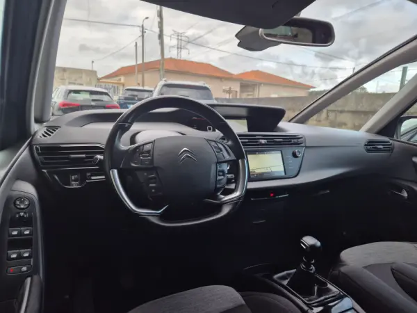 Citroën C4 Spacetourer BlueHDi 130 Stop&Start SHINE 21