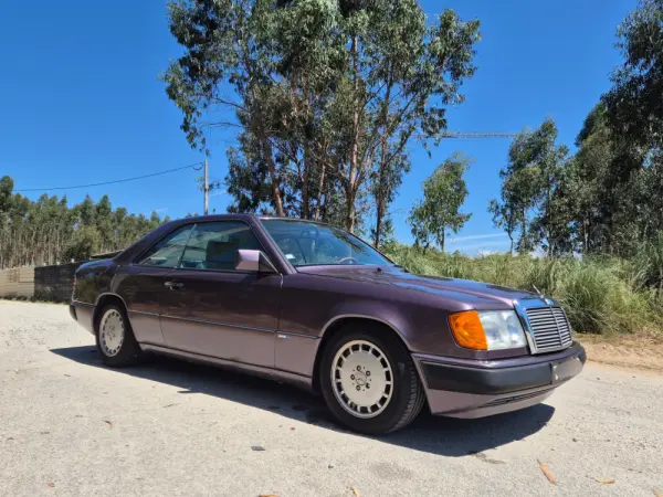 Mercedes-Benz 230 Outro 8