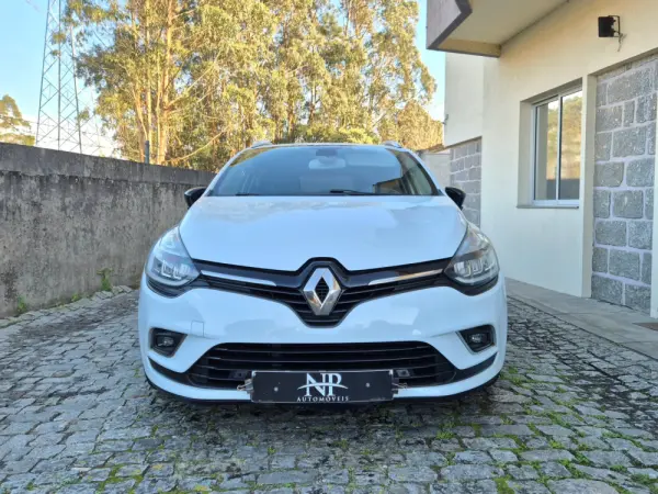 Renault Clio Sport Tourer (Energy) dCi 90 EDC Bose Edition 6