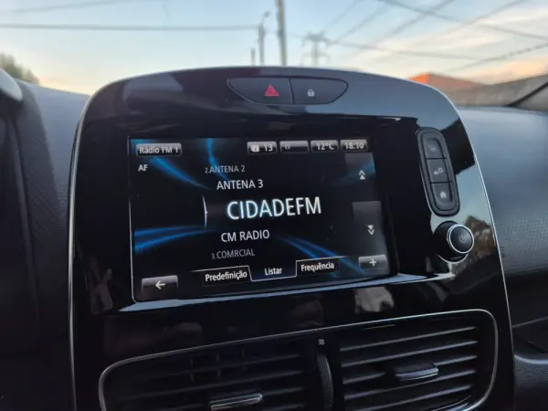 Renault Clio Sport Tourer (Energy) dCi 90 EDC Bose Edition 23