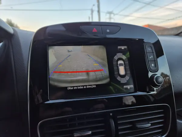 Renault Clio Sport Tourer (Energy) dCi 90 EDC Bose Edition 24