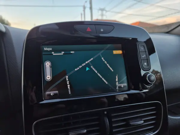 Renault Clio Sport Tourer (Energy) dCi 90 EDC Bose Edition 25