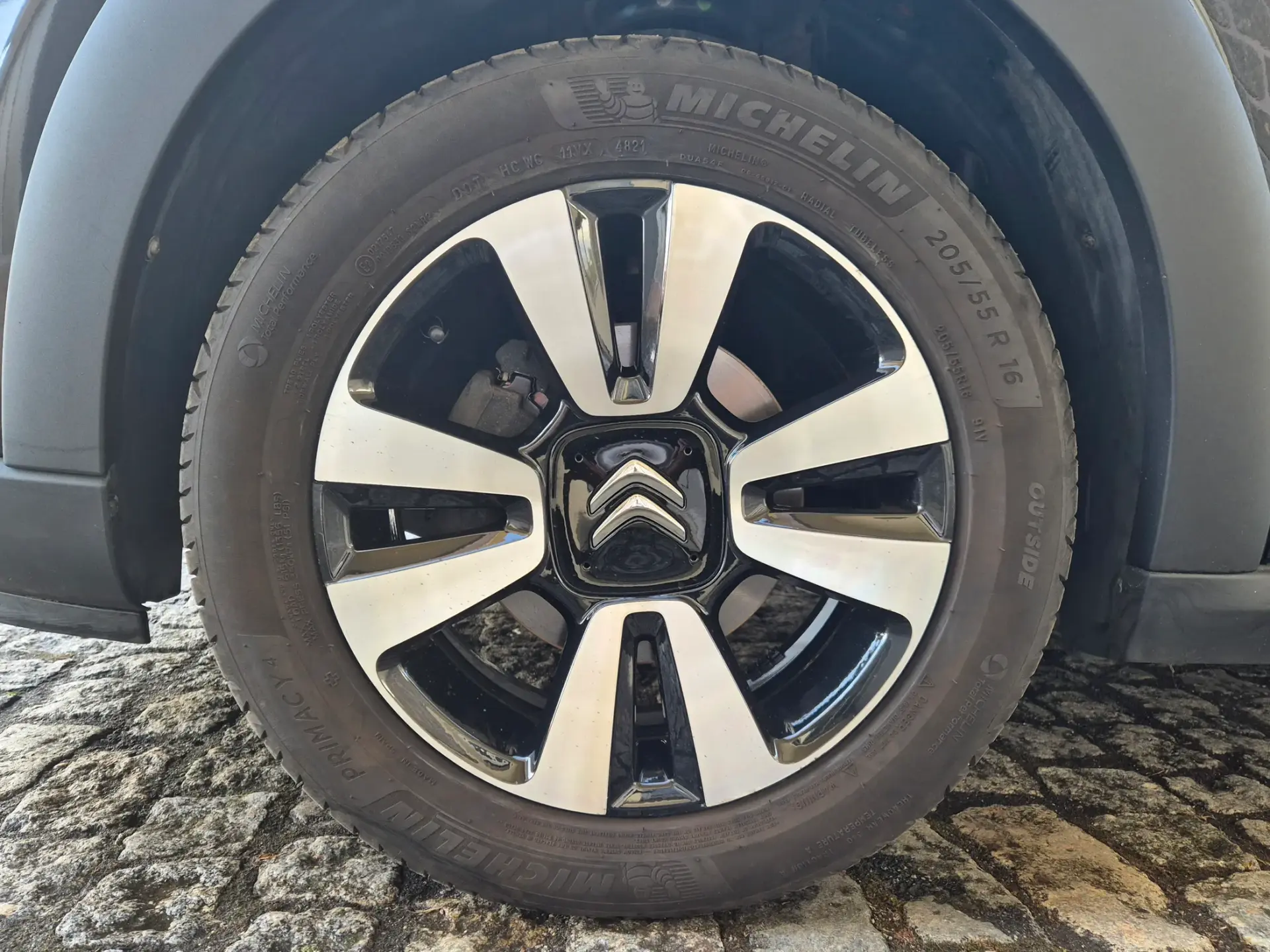 Citroën C3 1.2 PureTech Shine 9