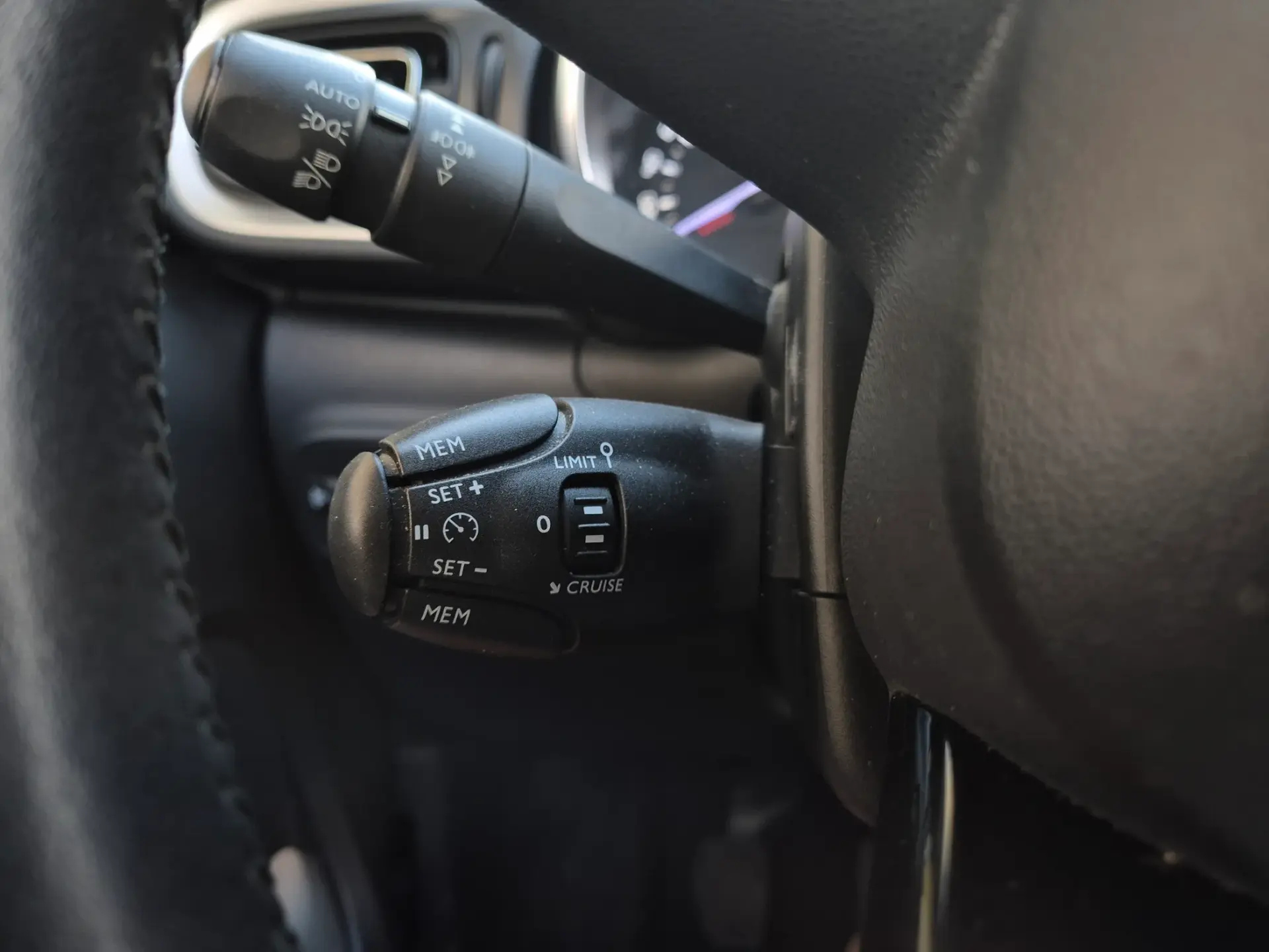 Citroën C3 1.2 PureTech Shine 24