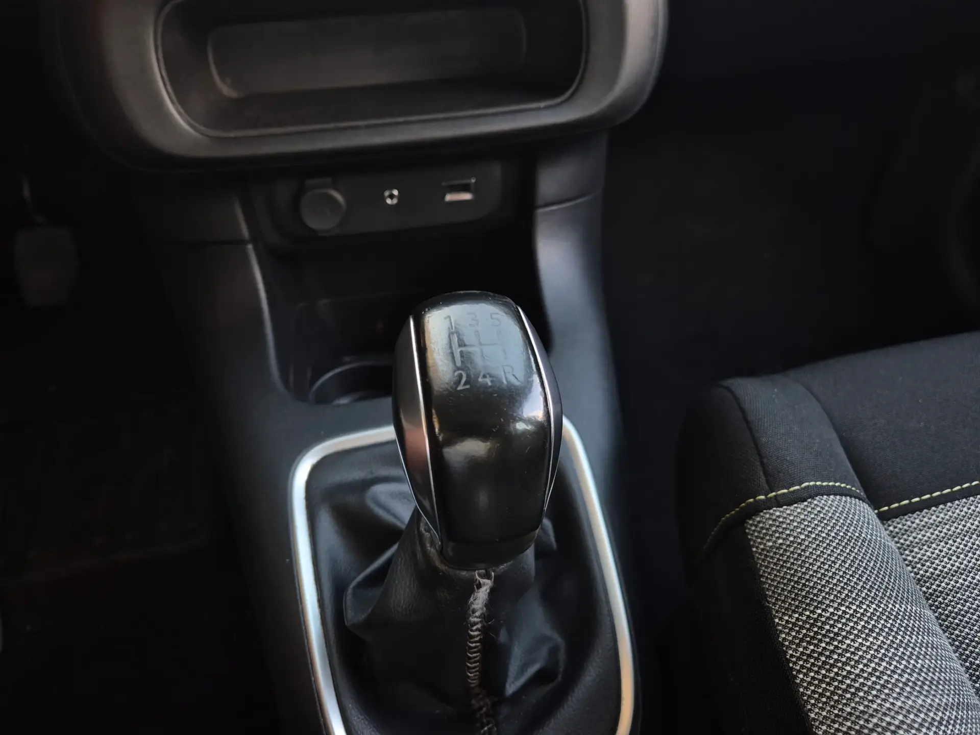 Citroën C3 1.2 PureTech Shine 25