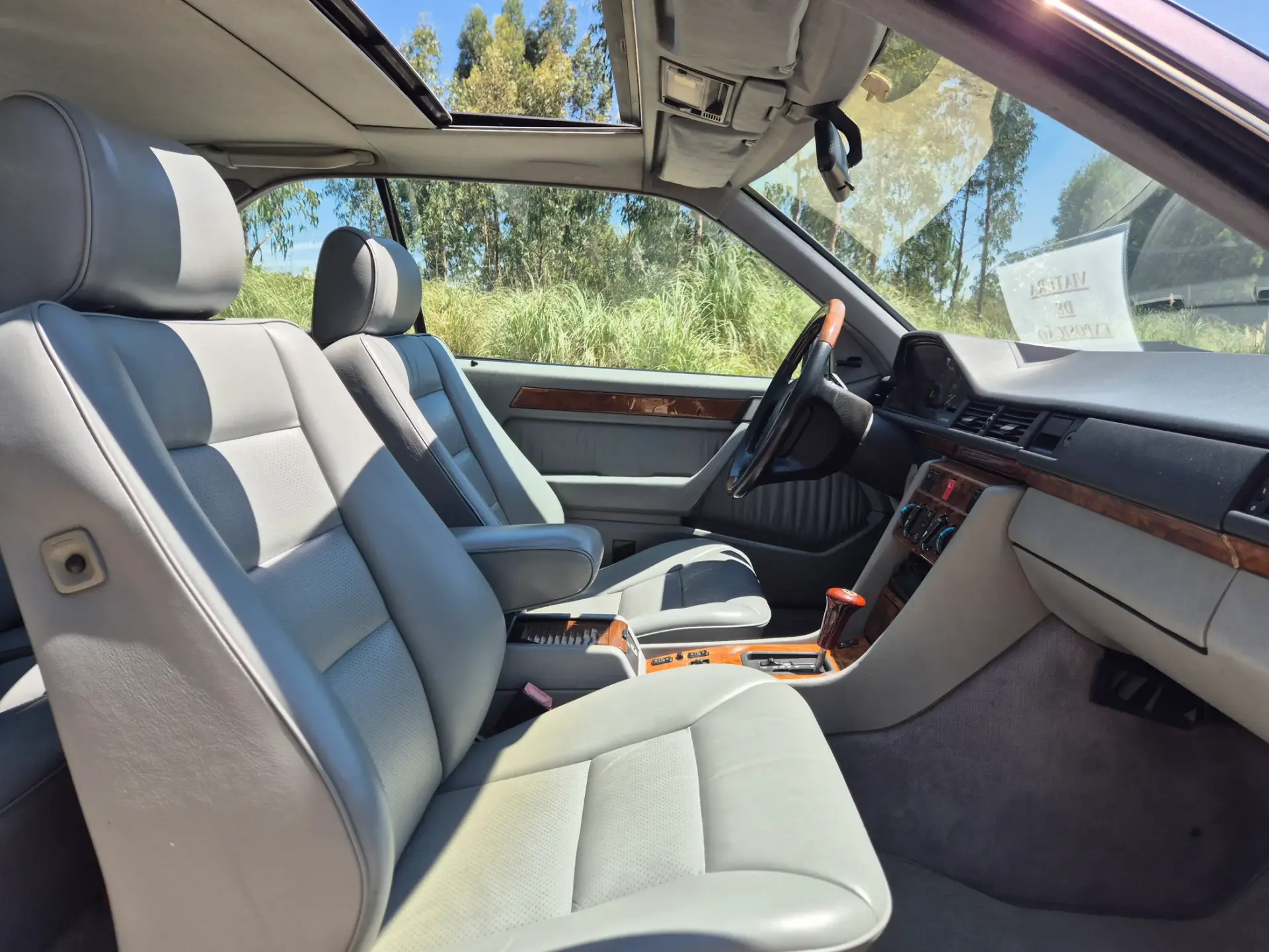 Mercedes-Benz 230 Outro 17