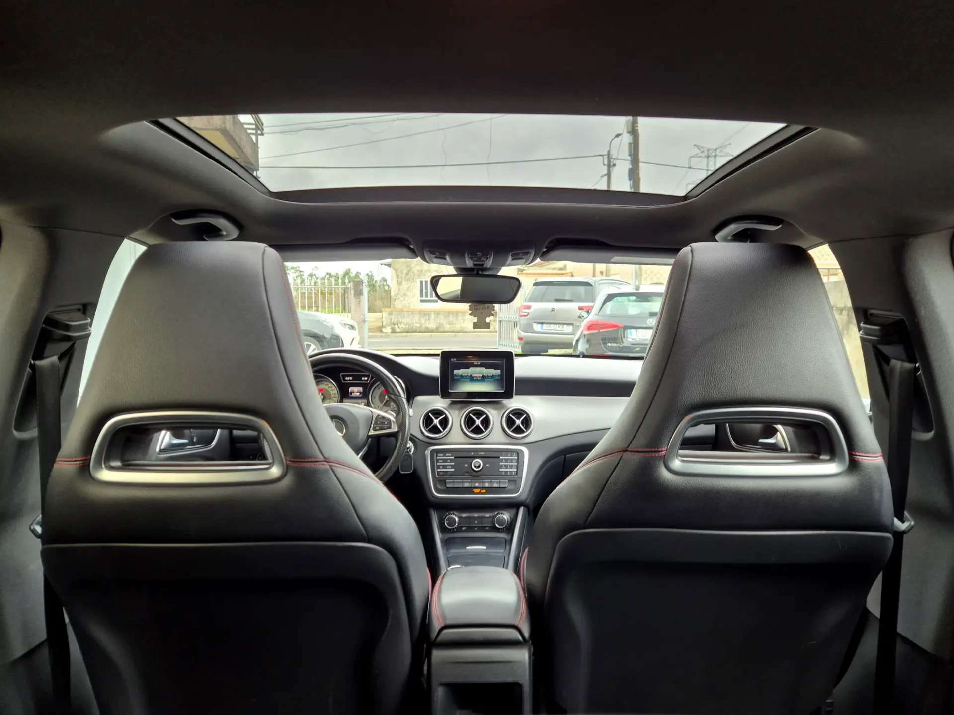 Mercedes-Benz CLA 200 d Shooting Brake AMG Line Aut. 10