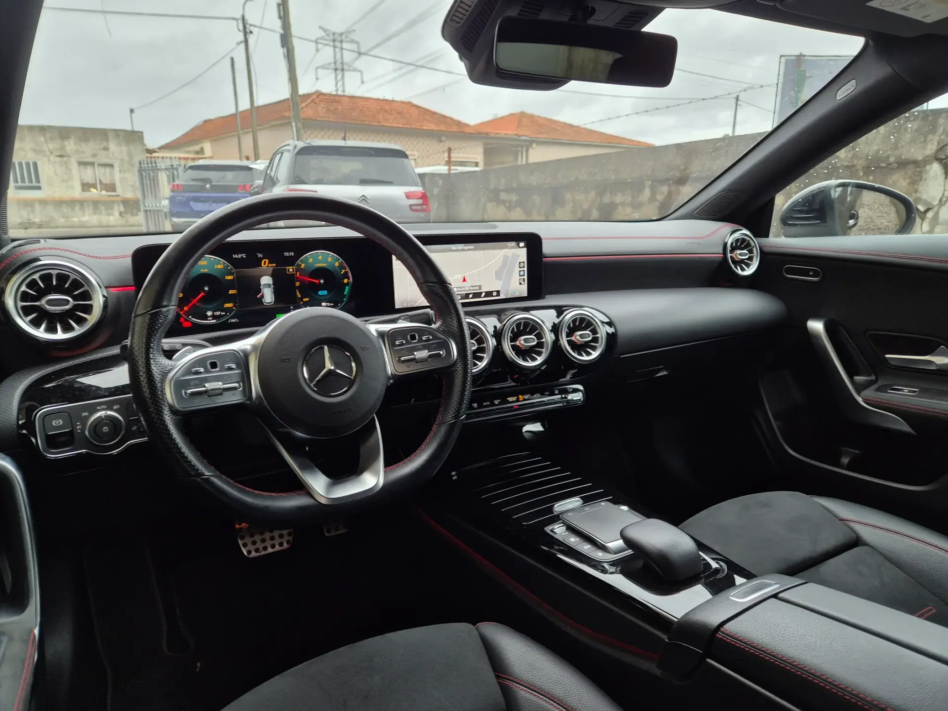 Mercedes-Benz CLA 250 e Shooting Brake AMG Line 16