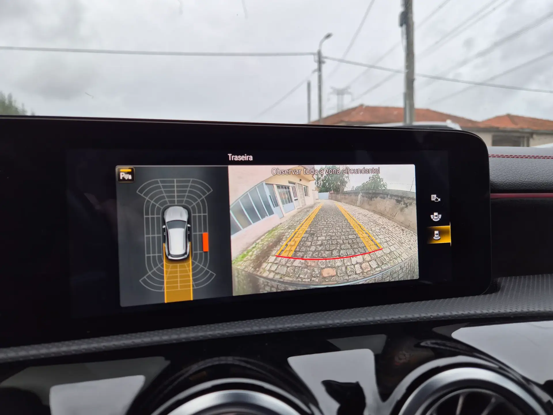 Mercedes-Benz CLA 250 e Shooting Brake AMG Line 27