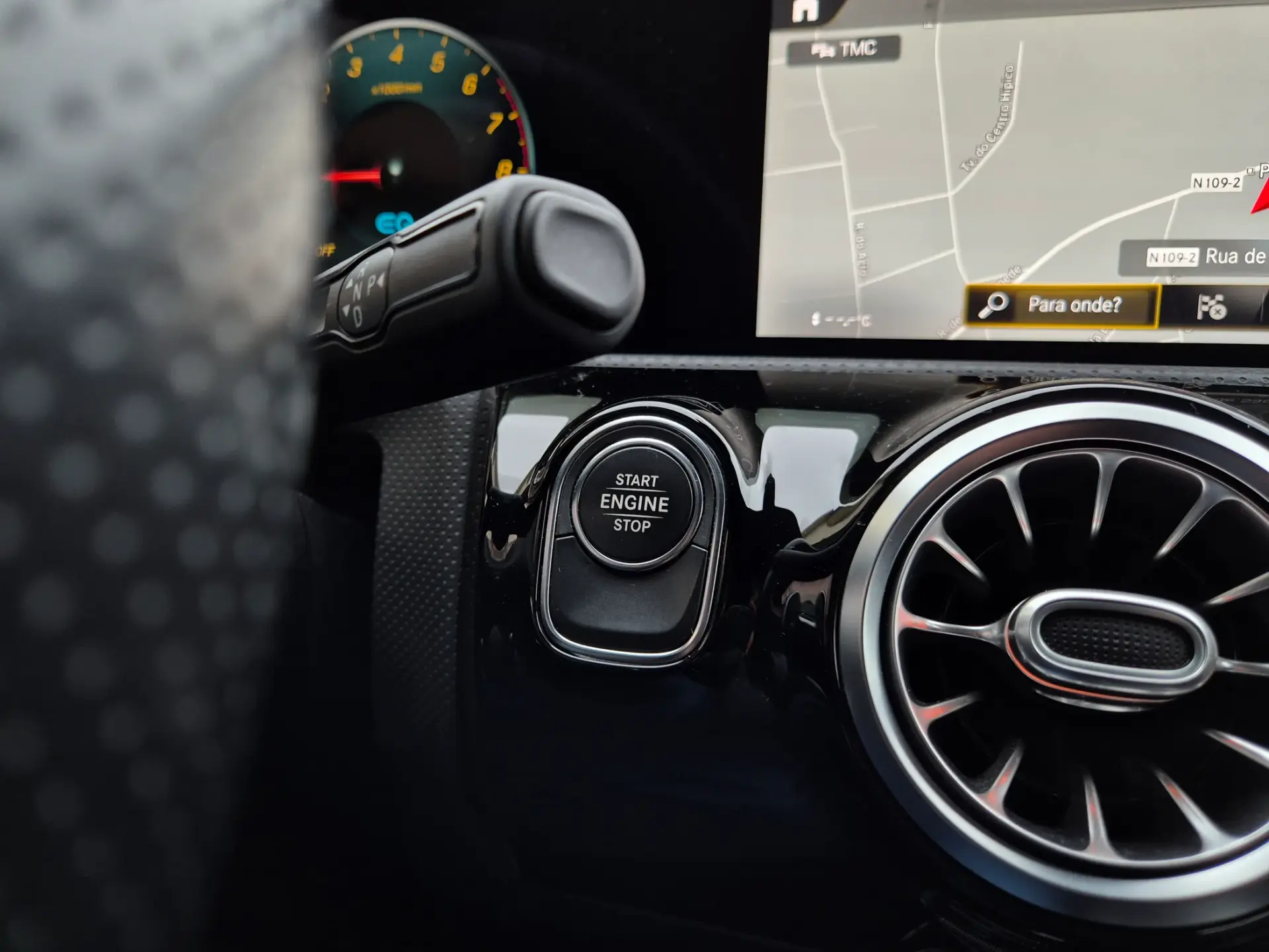 Mercedes-Benz CLA 250 e Shooting Brake AMG Line 33