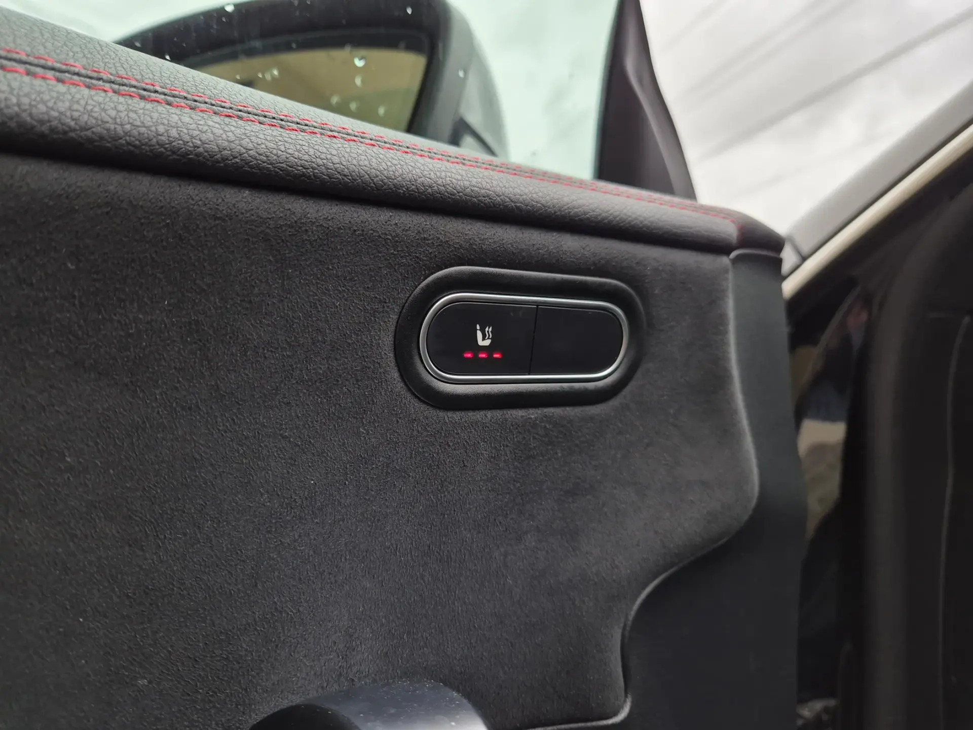 Mercedes-Benz CLA 250 e Shooting Brake AMG Line 35