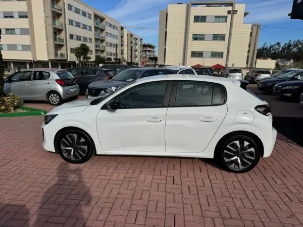 Peugeot 208 1.2 Puretch 19