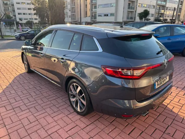 Renault Mégane Sport Tourer ENERGY TCe 130 BOSE EDITION 24