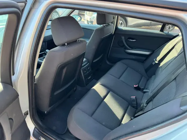 BMW 318 d Blue Performance 8