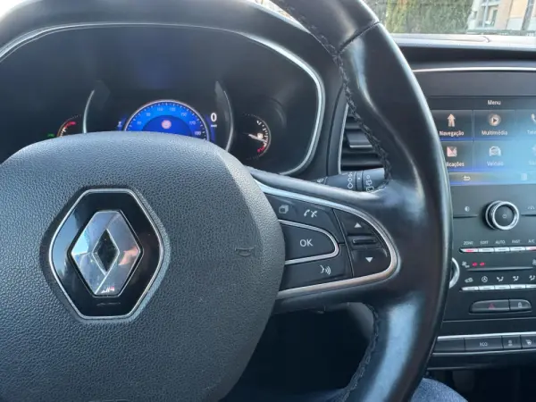 Renault Mégane Sport Tourer ENERGY TCe 130 BOSE EDITION 13