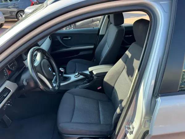 BMW 318 d Blue Performance 6