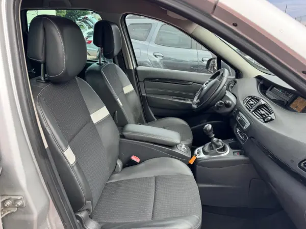Renault Grand Scénic ENERGY dCi 110 LIMITED 21