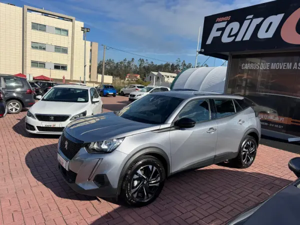 Peugeot 2008 1.2 PureTech Style 3