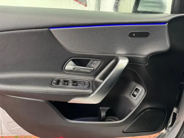 Mercedes-Benz A 180 Limousine d 7G-DCT Progressive 5