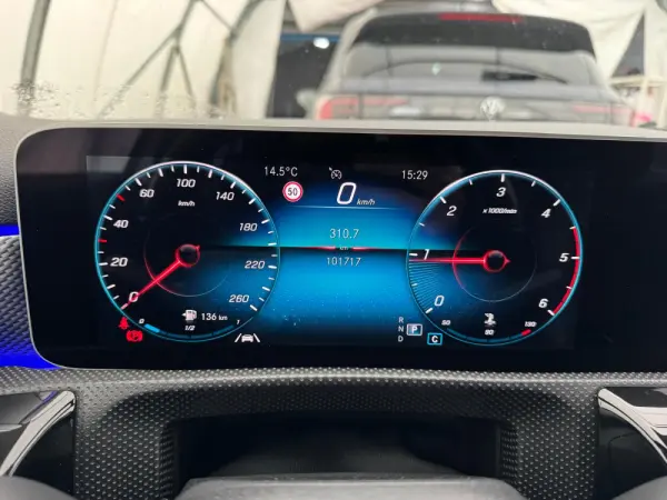 Mercedes-Benz A 180 Limousine d 7G-DCT Progressive 8