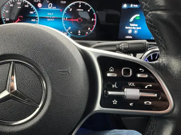 Mercedes-Benz A 180 Limousine d 7G-DCT Progressive 7