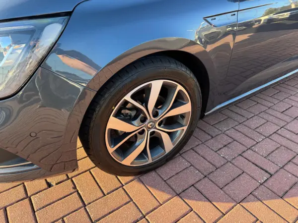 Renault Mégane Sport Tourer ENERGY TCe 130 BOSE EDITION 3