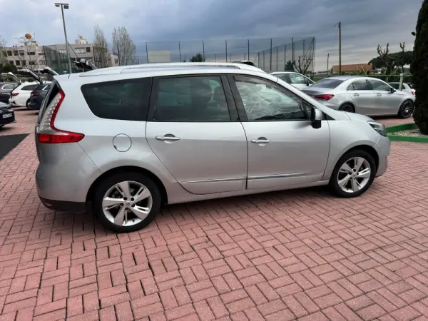Renault Grand Scénic ENERGY dCi 110 LIMITED 16