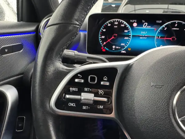 Mercedes-Benz A 180 Limousine d 7G-DCT Progressive 29