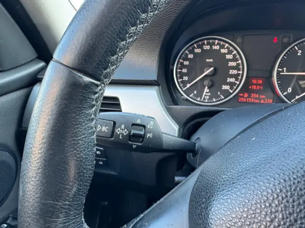 BMW 318 d Blue Performance 38