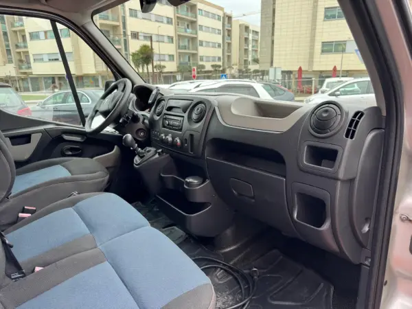 Renault Master 2.3 dCi L3H2 3.5T SS 4