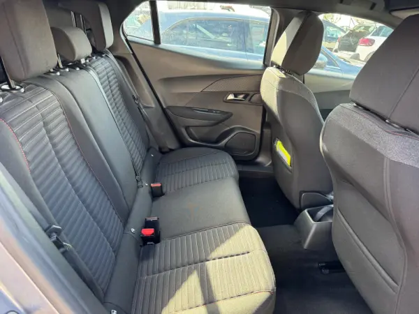 Peugeot 2008 1.2 PureTech Style 14