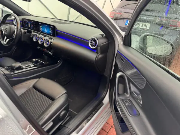 Mercedes-Benz A 180 Limousine d 7G-DCT Progressive 68