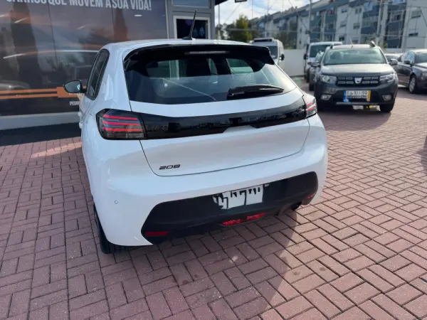 Peugeot 208 1.2 Puretch 32