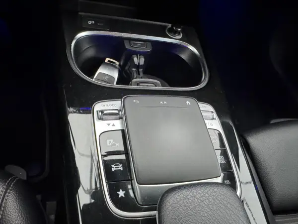 Mercedes-Benz A 180 Limousine d 7G-DCT Progressive 11