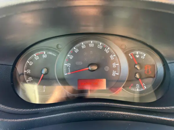 Opel Movano Outro 16