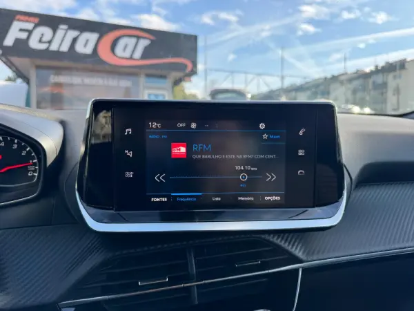 Peugeot 2008 1.2 PureTech Style 23