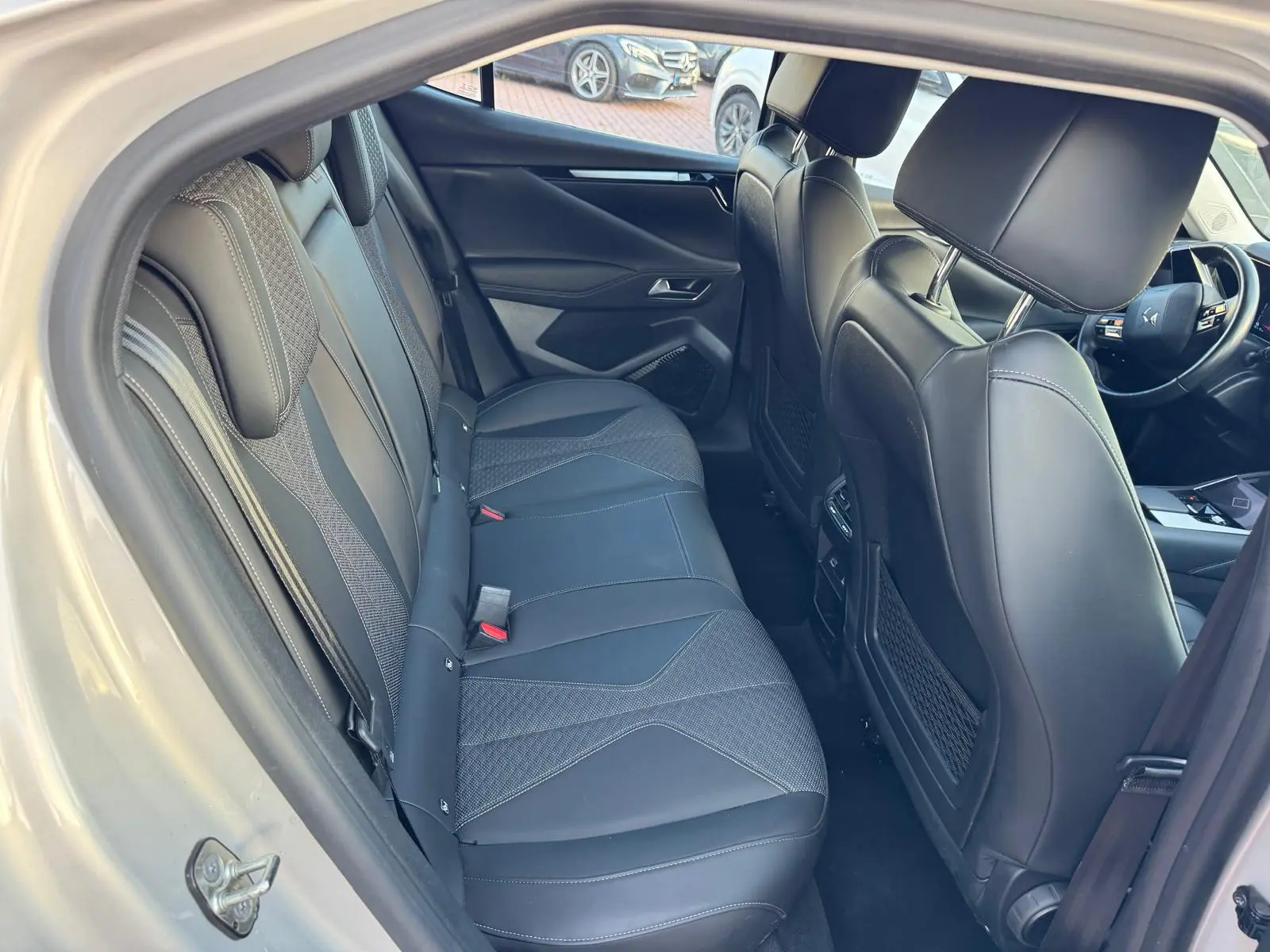 DS DS4 E-TENSE 225 OPERA 17