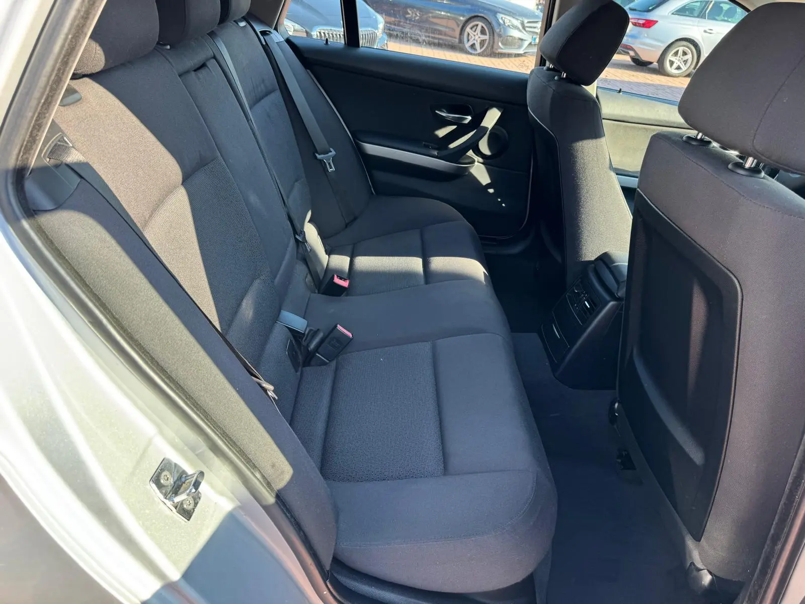 BMW 318 d Blue Performance 18