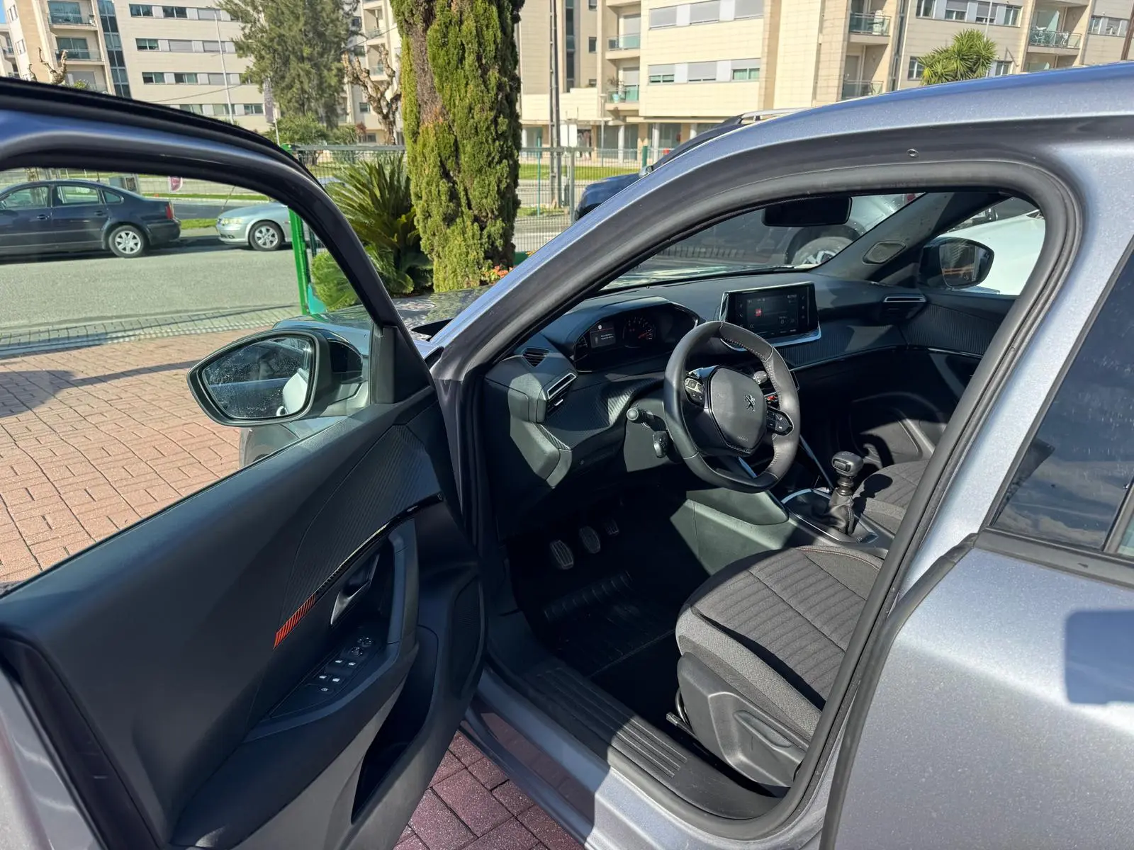 Peugeot 2008 1.2 PureTech Style 7