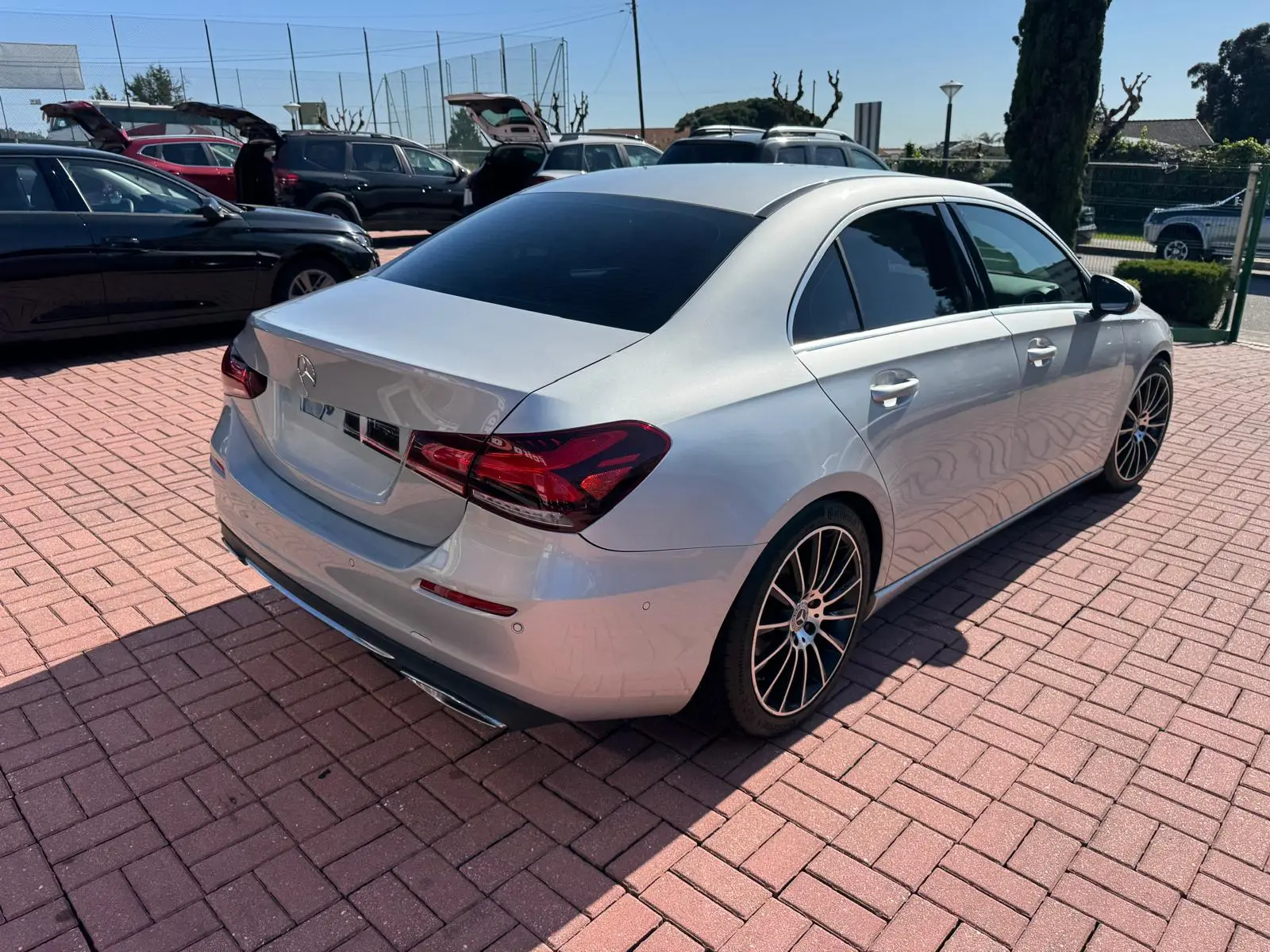 Mercedes-Benz A 180 Limousine d 7G-DCT Progressive 4