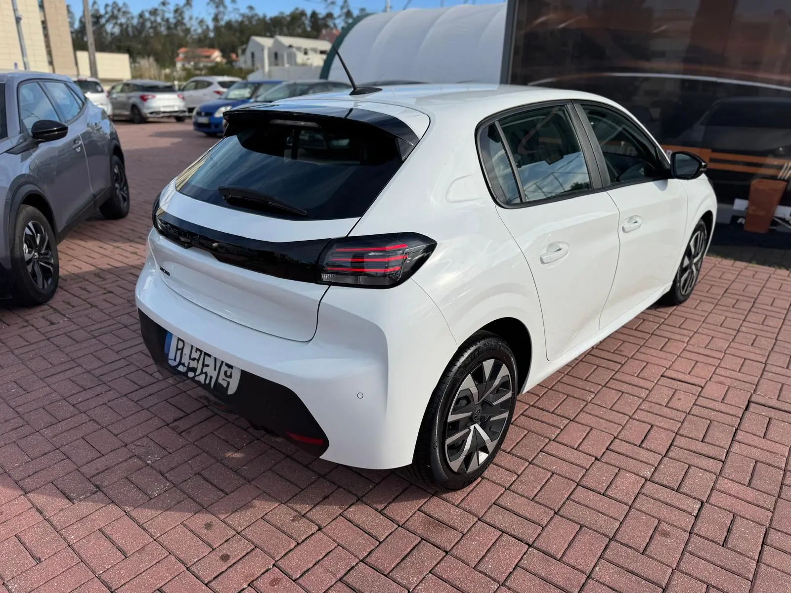 Peugeot 208 1.2 Puretch 31