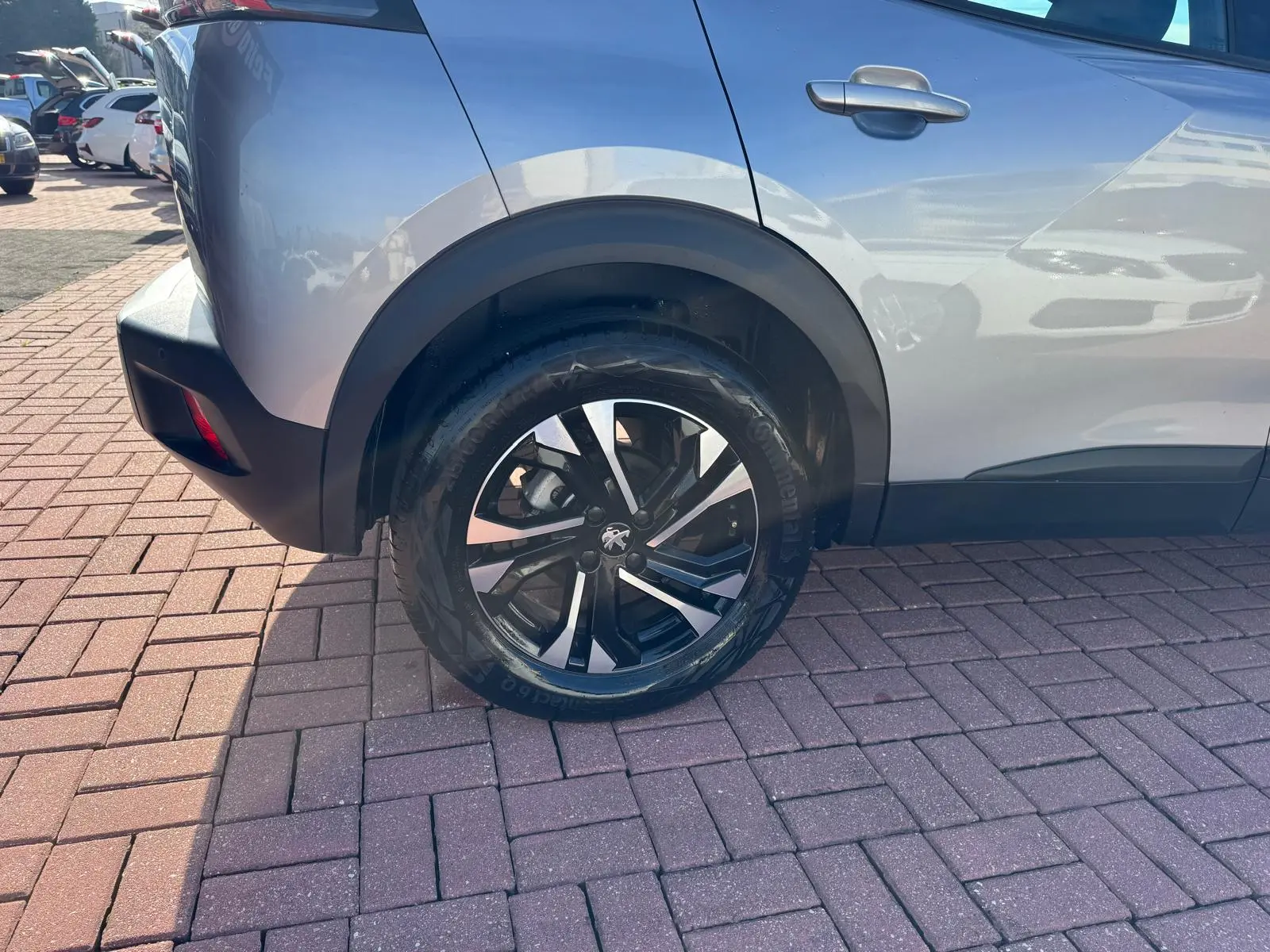 Peugeot 2008 1.2 PureTech Style 11