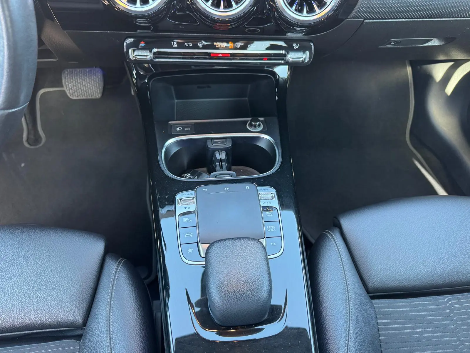 Mercedes-Benz A 180 Limousine d 7G-DCT Progressive 66